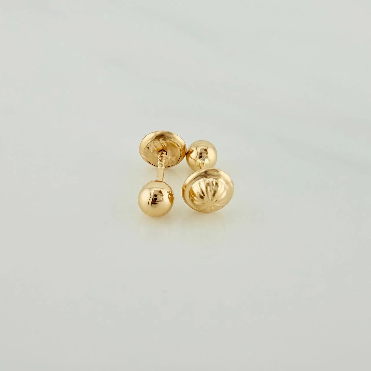Topo balín liso oro amarillo 18k l 4mm l 0,46g